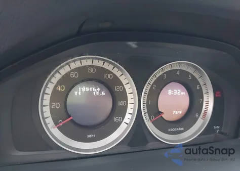 2012 Volvo S60 T5 z USA, uszkodzony, nr VIN YV1622FS3C2114909